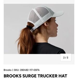 Brooks surge  Classic White Trucker Hat-never worn